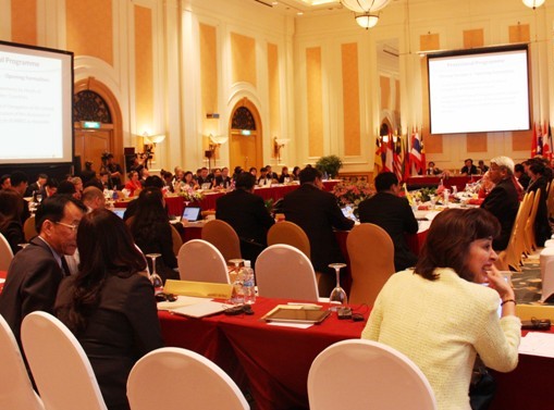 Diễn đàn chính sách với chủ đề “Học tập suốt đời – Chính sách và viễn cảnh”